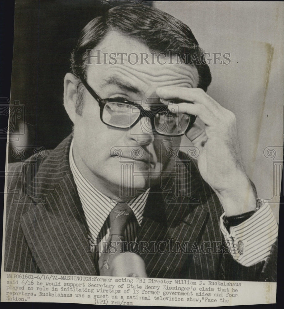 1974 Press Photo Ex director of FBI William D Ruckelshaus - Historic Images