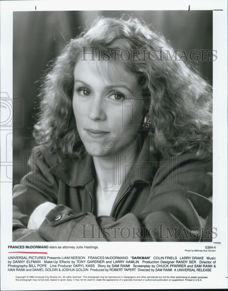 1990 Press Photo Frances McDormand stars in the movie "Darkman" - Historic Images