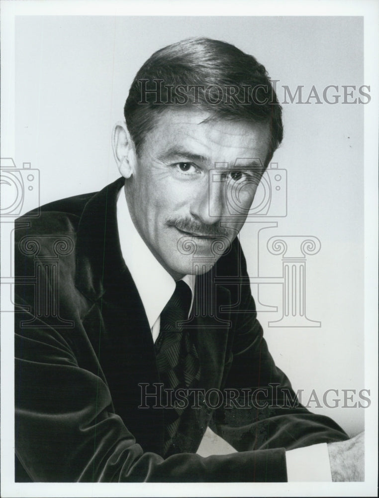 1982 Press Photo Roddy McDowell stars in &quot;Tales of the Gold Monkey&quot; - RSJ10485 - Historic Images