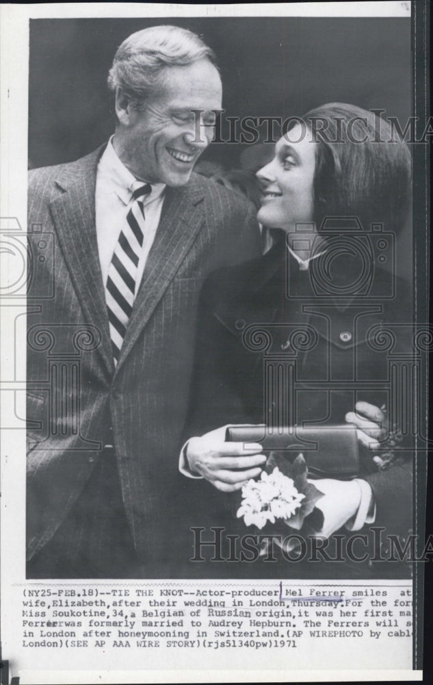 1971 Press Photo Actor Producer Mel Ferrer and wife Elizabeth - RSJ10837 - Historic Images