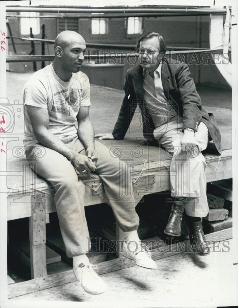 1986 Press Photo Lt. Shahid Jackson Newark Police Department Bill Moyers - Historic Images