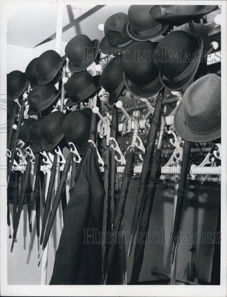 1966 Press Photo Bowler Hats in London - Historic Images