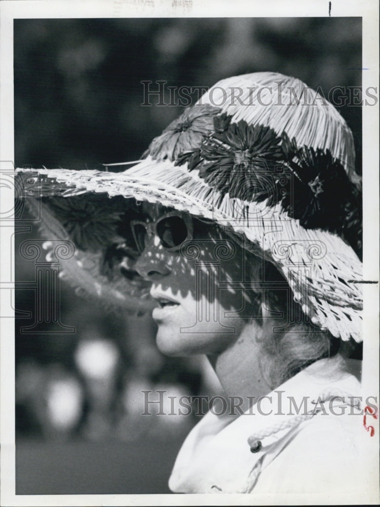 1962 Press Photo A flowered hat on a woman - RSJ11467 - Historic Images