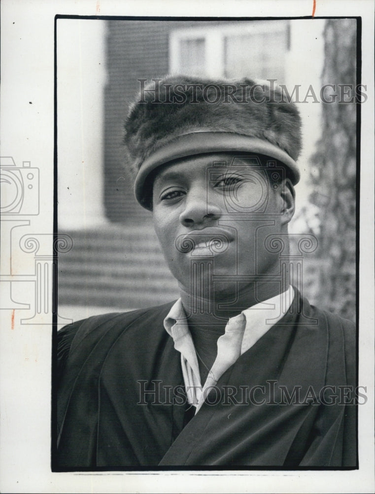 1973 Press Photo Men&#39;s Hats, Theodis Goggins - Historic Images