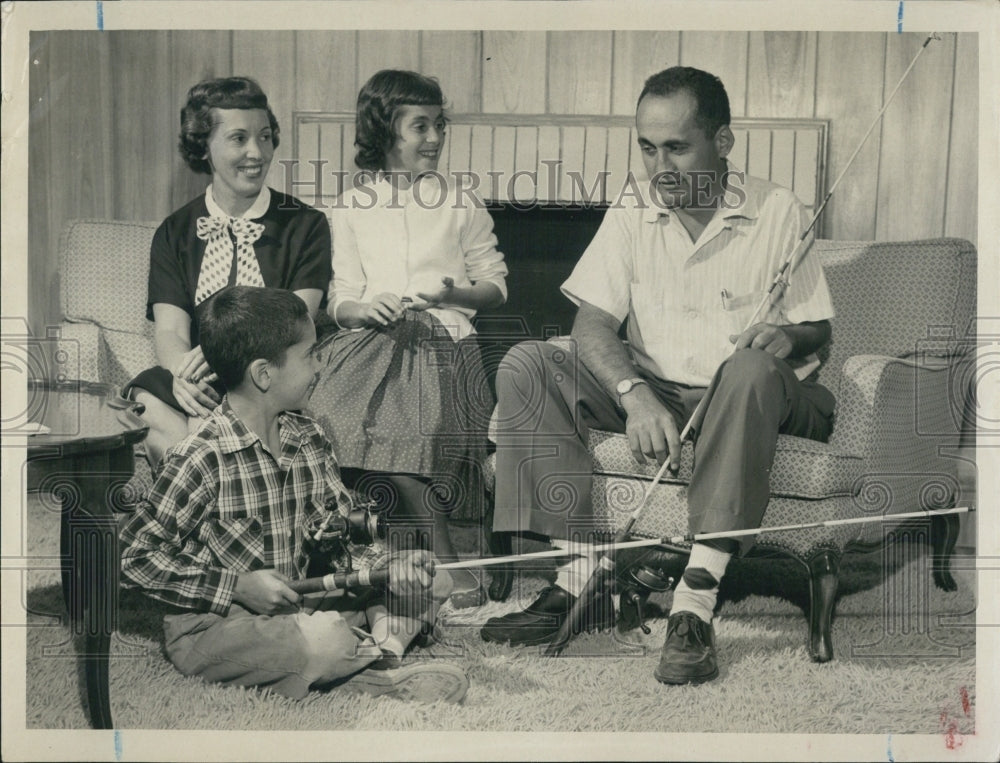 1957 Press Photo Herbert Frank Aerosonics Corp With Family - RSJ11893 - Historic Images