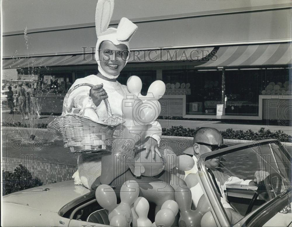 1961 Press Photo Linda Pruitt, the 1961 Easter &quot;Bunny&quot; at Cortez - RSJ12137 - Historic Images