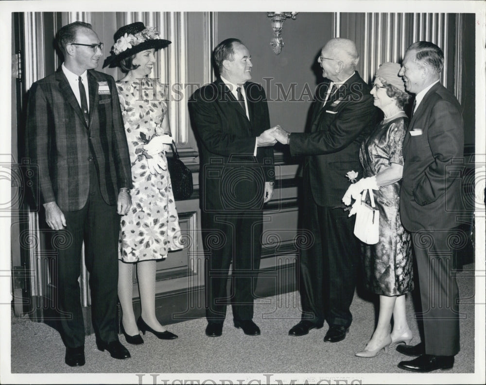 1965 Press Photo VP Hubert Humphrey congratulated Roger Irving - RSJ12383 - Historic Images