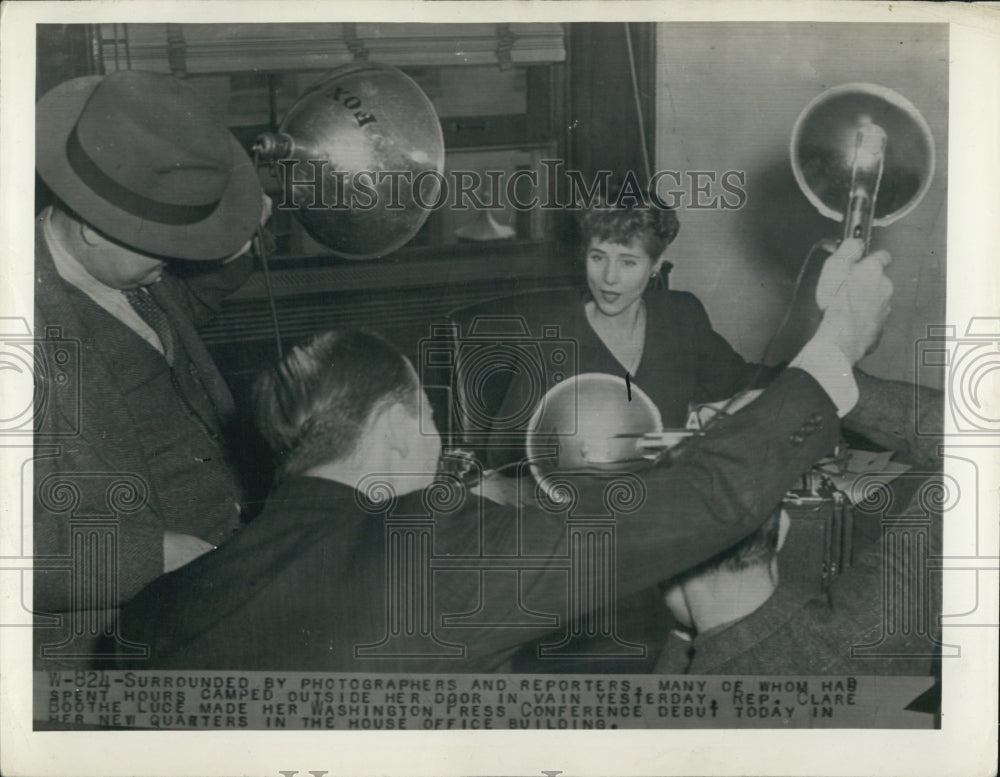 Press Photo Rep Claire Boothe Luce talking to reporters - Historic Images