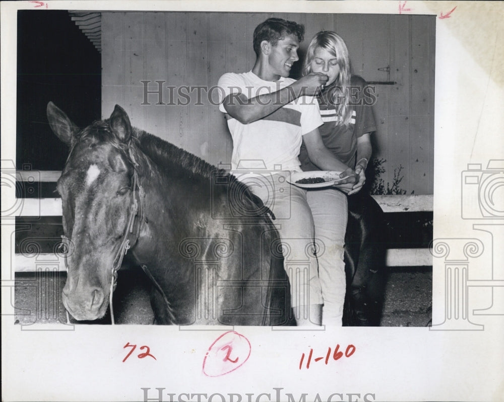 1966 Press Photo Roger Powell Melany Green Ride A Horse - RSJ12591 - Historic Images