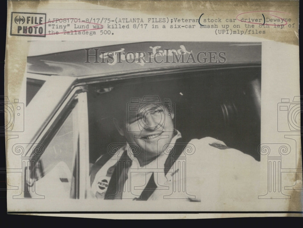 1975 Press Photo Veteran Stock Car Driver Dewayne Tiny Lund Killed Talladega 500 - Historic Images