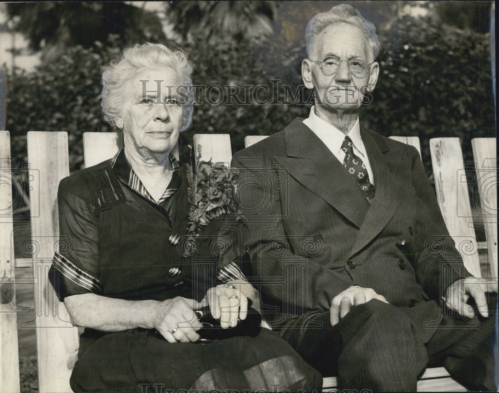 1948 Press Photo Mr. & Mrs Myers - Historic Images