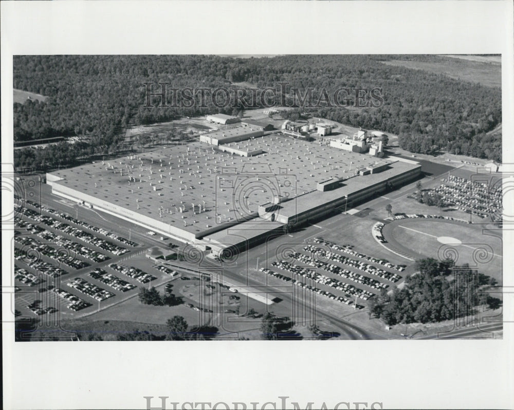 Press Photo A Distant look at Windsor Locks - RSJ13123 - Historic Images