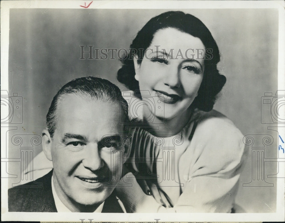 Press Photo Actor Alfred Lunt &amp; Wife Lynn Fontanne - RSJ13191 - Historic Images