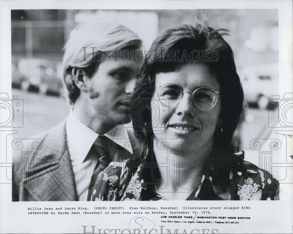 1974 Press Photo Tennis Pro Billie Jean King and Larry King - RSJ13409 - Historic Images