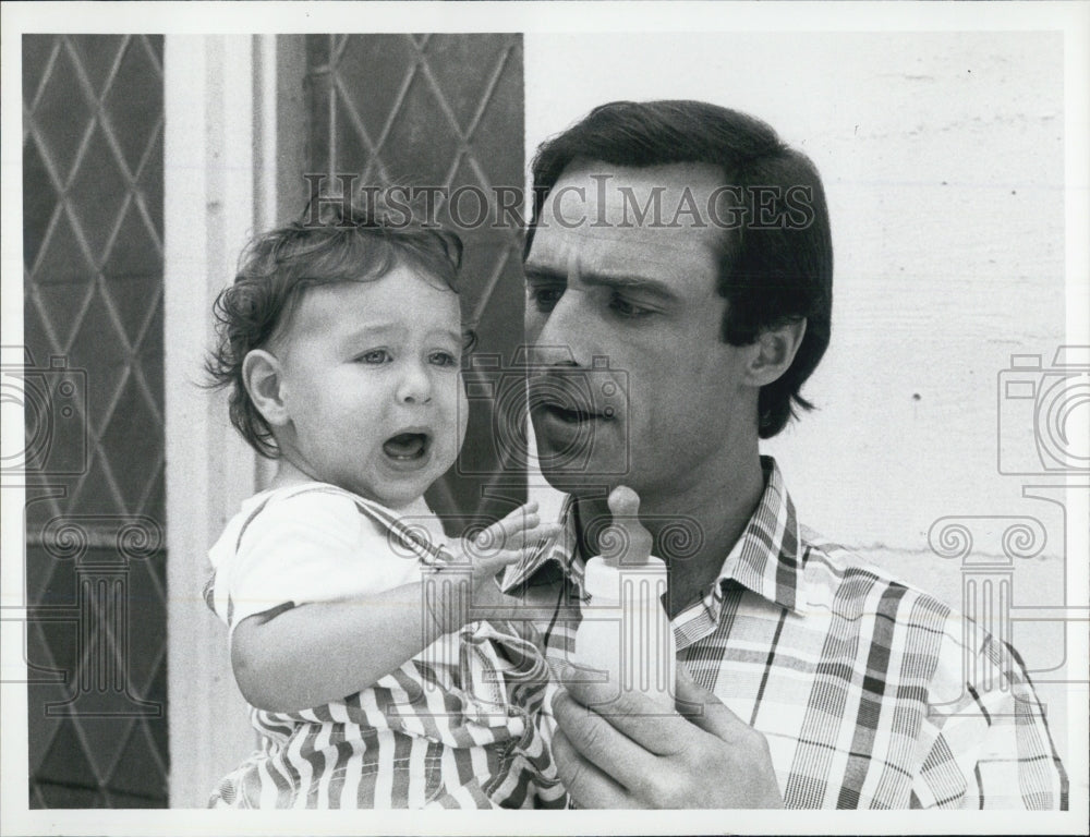 1984 Press Photo Actor Joe Penny star as Nick Ryder. - Historic Images