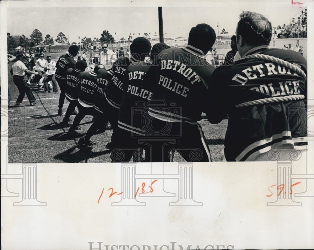 1975 Detroit Police tug of war team and Dunedin group.  - Historic Images