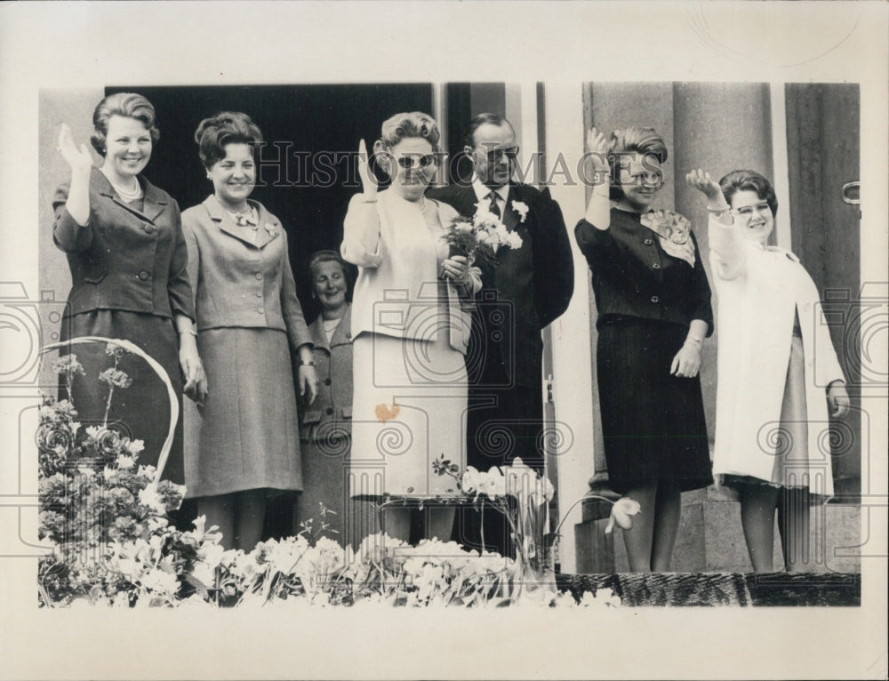 1965 Princesses Beatrix, Margriet, Irene, Christine, Prince Berhhard-Historic Images