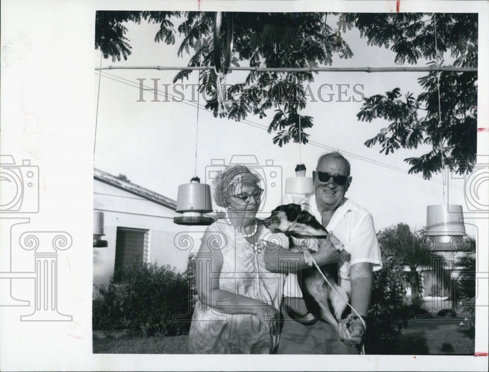 1969 Press Photo The Arthur Presscotts and their bird sanctuary - RSJ14415 - Historic Images