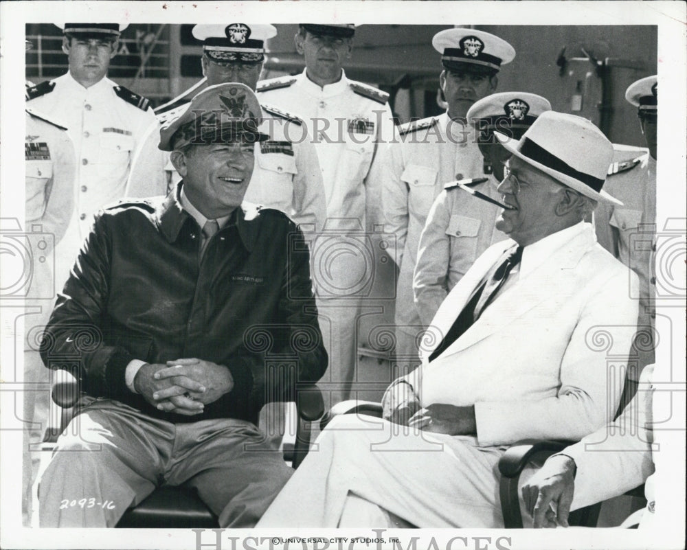 1983 Press Photo Gregory Peck Actor Stars in movie MacArthur - Historic Images