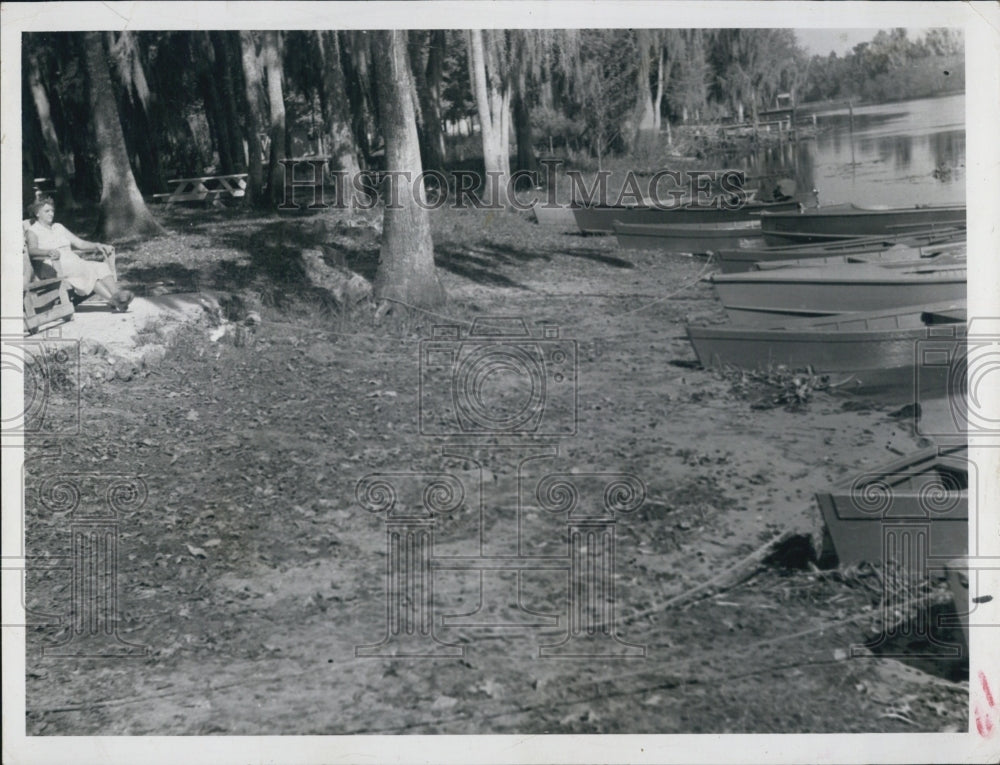 Press Photo A scene in Floida with boats on a shore - RSJ14745 - Historic Images