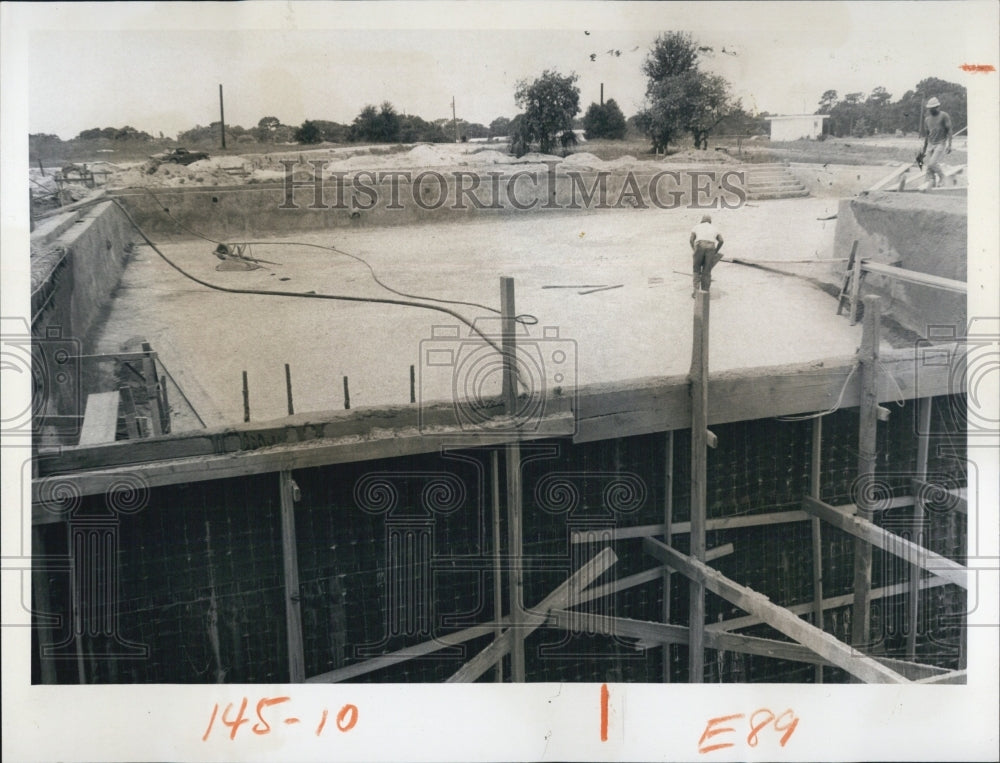 1974 Press Photo New Port Richie Fla construction - RSJ14785 - Historic Images