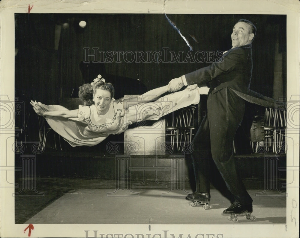 Press Photo Rex and Betty Powers. - RSJ15027 - Historic Images