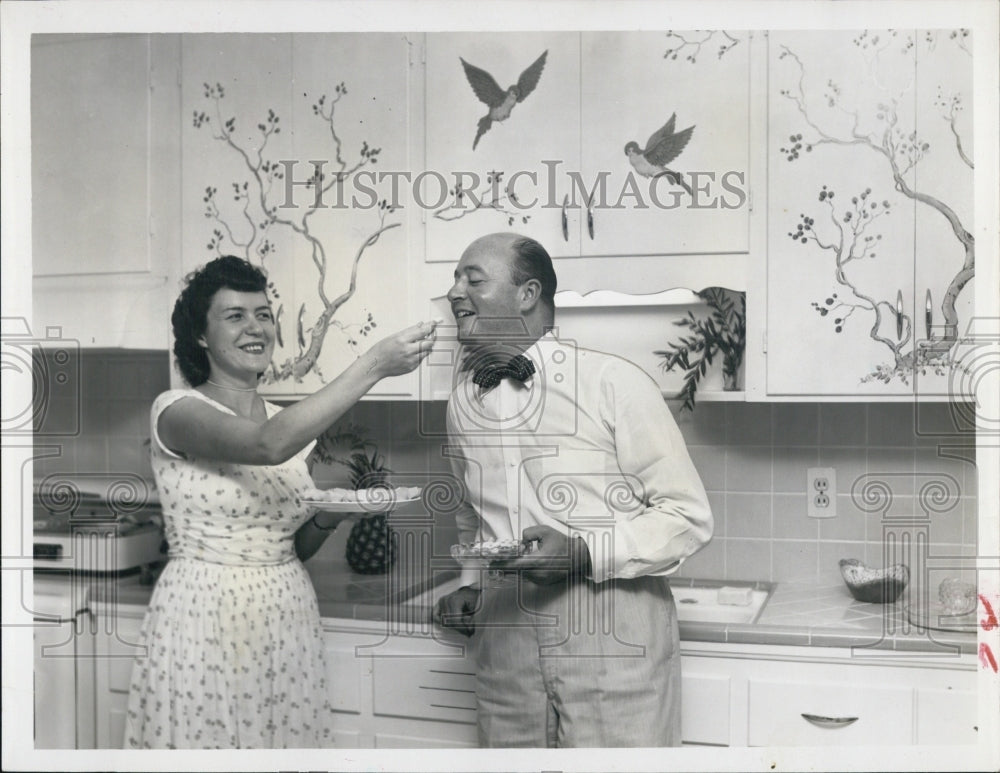 Press Photo Joseph Le Fer artist and Interior Decorator with his wife Paula - Historic Images