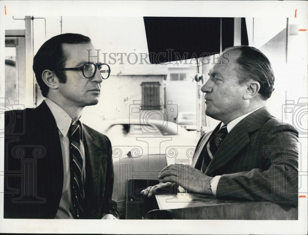 1973 Press Photo Actors E.G. Marshall &amp; Ben Gazzara Movie Of The Week Pursuit - Historic Images