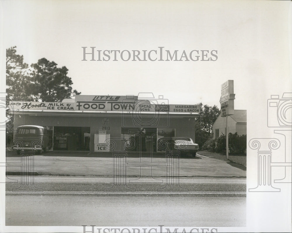 1966 Press Photo Little Food Town, St. Petersburg, Florida - RSJ15803 - Historic Images