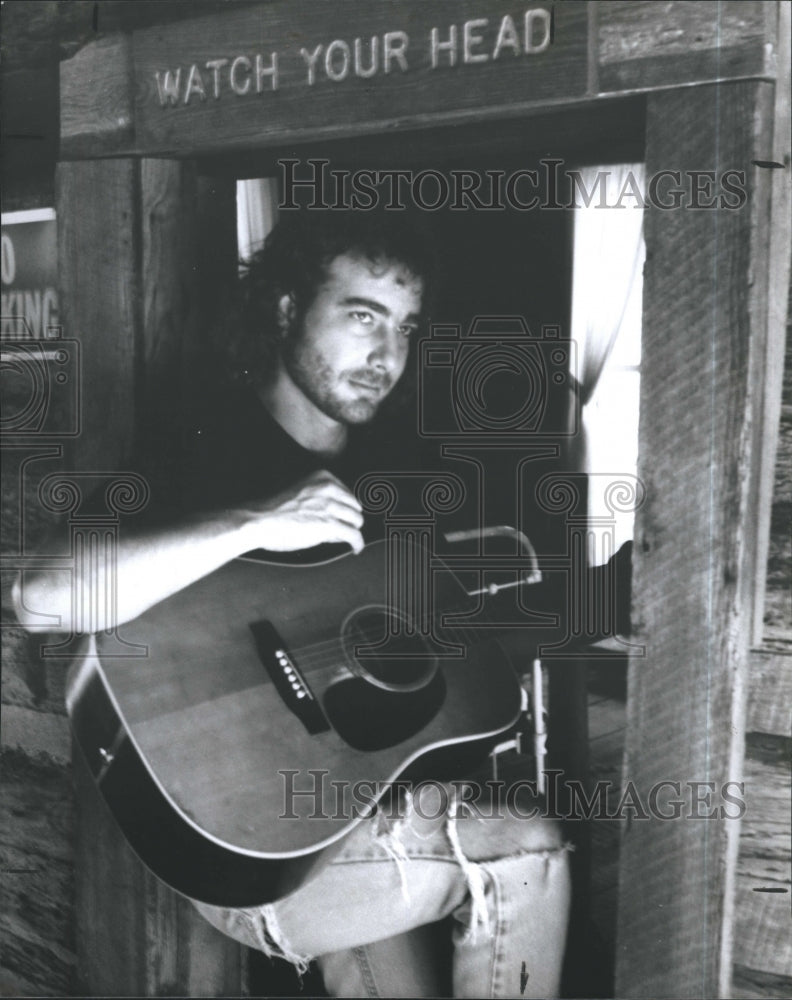 1992 Press Photo Rob Tyre, Singer - RSJ16235 - Historic Images