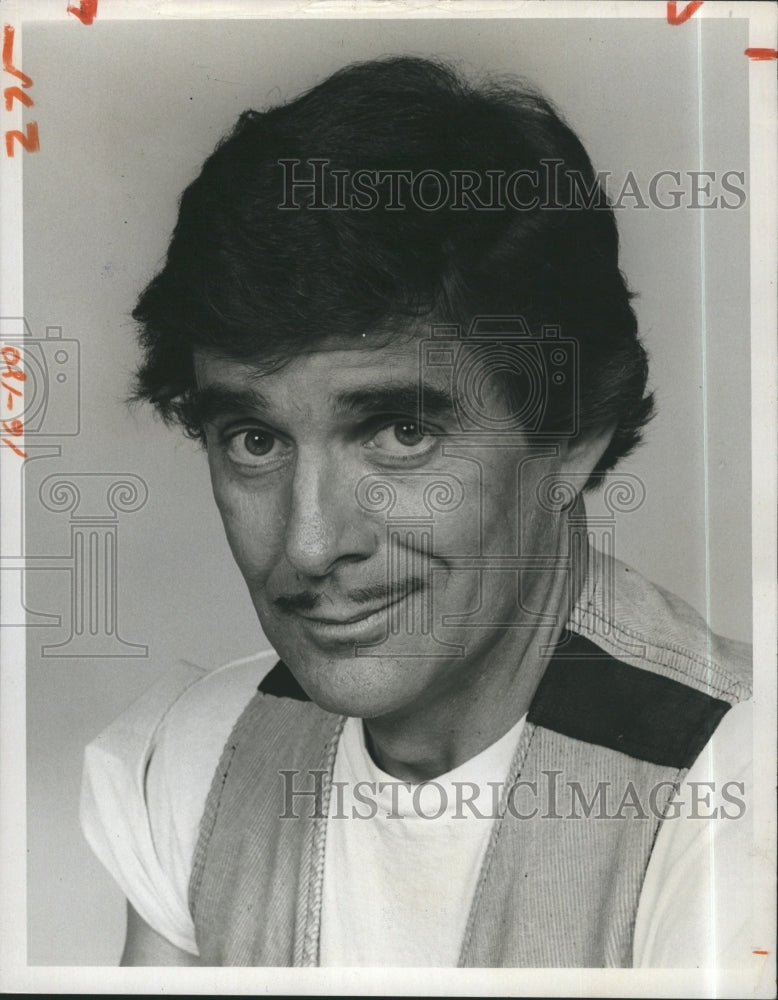 1976 Press Photo Pat Harrington in "One Day At A Time" - RSJ16855 - Historic Images