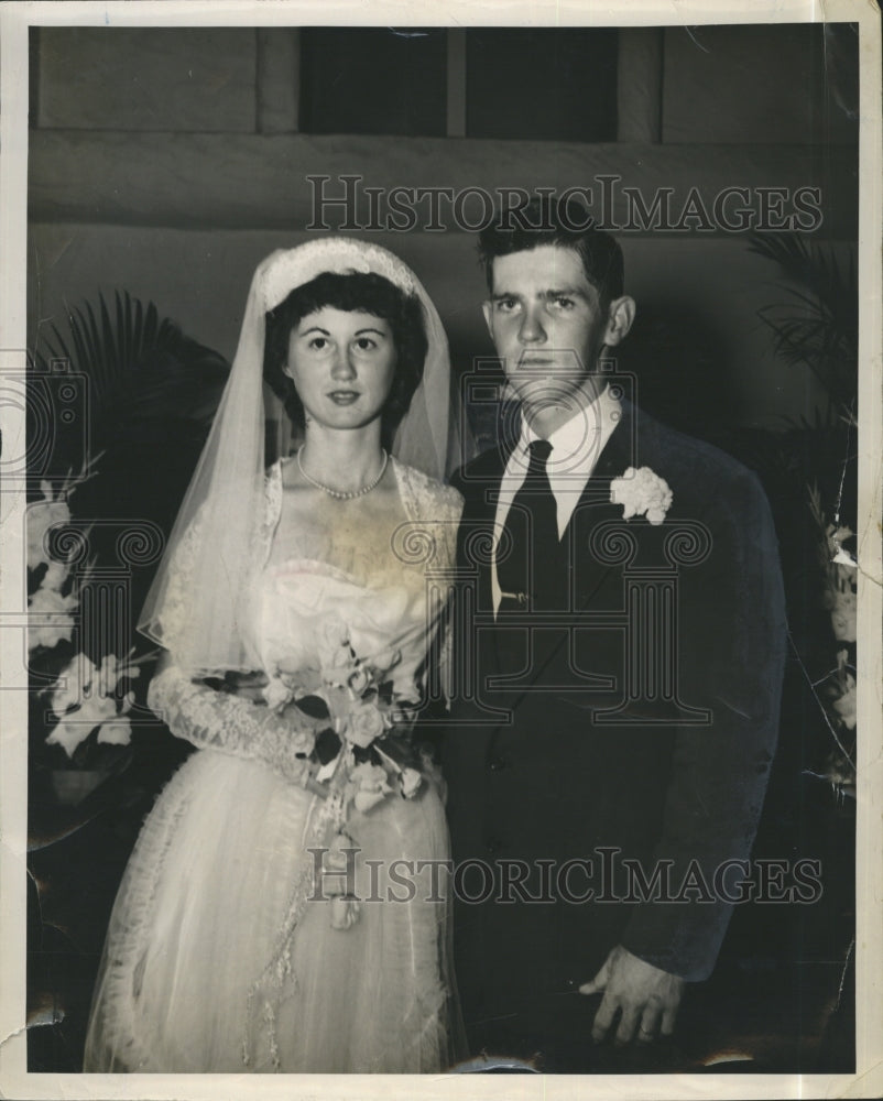 1953 Press Photo Dorothy Jean Rich Robert Lawrence McDonald Wedding - RSJ17435 - Historic Images