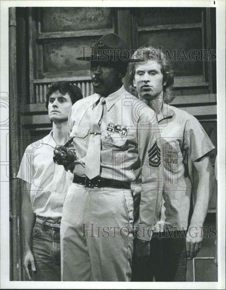 1983 Press Photo Louis Gossett Jr on &quot;Saturday Night Live&quot; - Historic Images