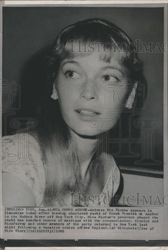 1965 Press Photo Actress Mia Farrow Limousine Chartered Sinatra Yacht - Historic Images