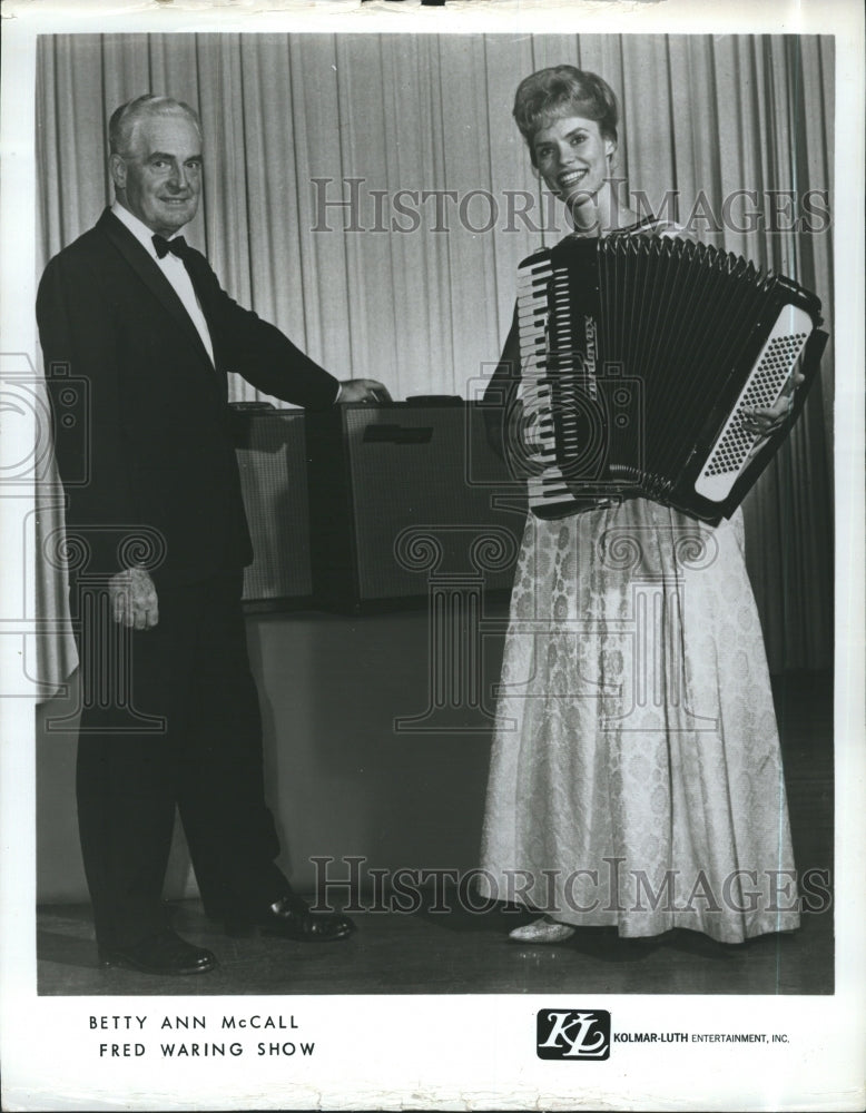 1970 Press Photo Actor Fred Waring &amp; Musician Betty An McCall - RSJ18019 - Historic Images