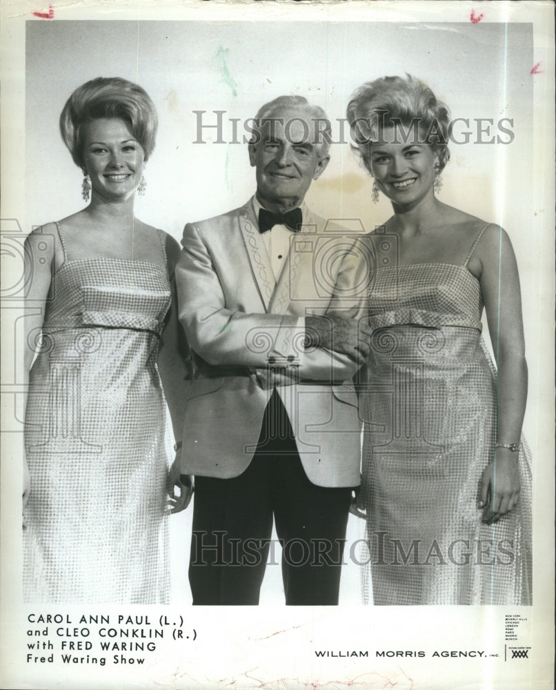1968 Press Photo Actor Fred Waring With Carol Conklin & Carol Ann Paul - Historic Images