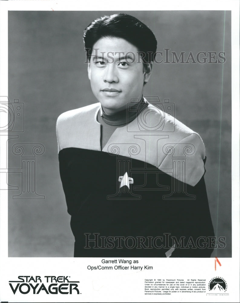 1995 Press Photo Garrett Wang Stars On Star Trek Voyager - Historic Images