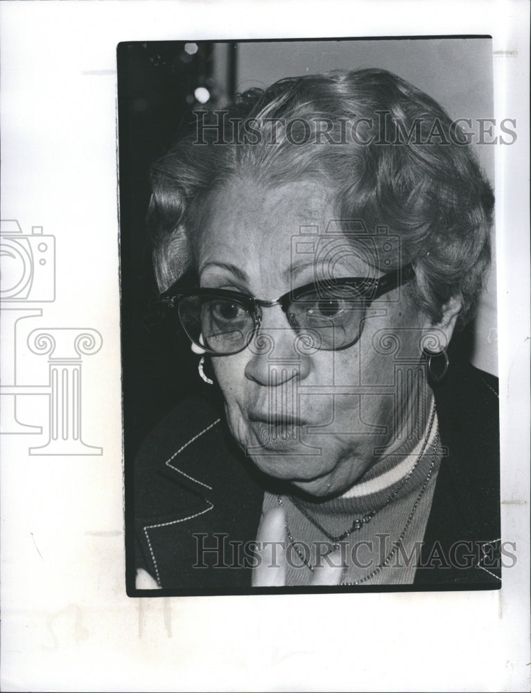 1975 Press Photo Lillian Rogers Parks Co Author of &quot;My Thirty Years at the White - Historic Images