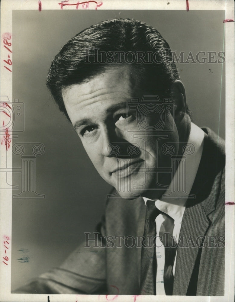 1967 Actor Robert Gulp - Historic Images