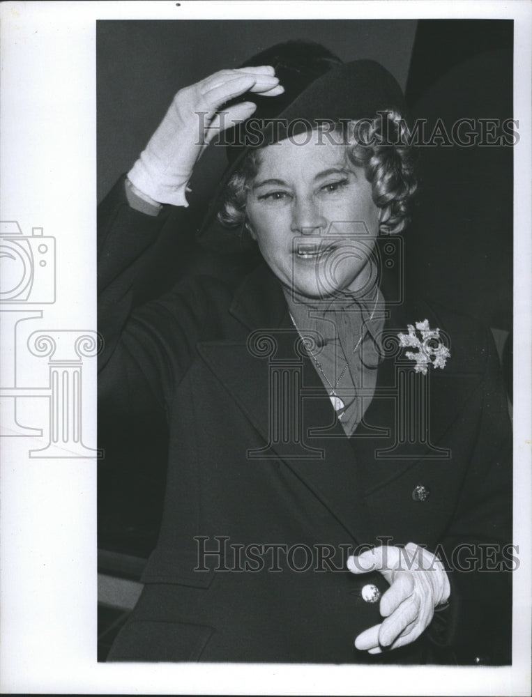 1971 Press Photo Singer / Performer Hildegarde - Historic Images