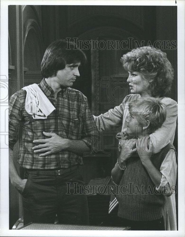 1982 Press Photo Ricky Schroder, Joel Higgins In Silver Spoons - Historic Images