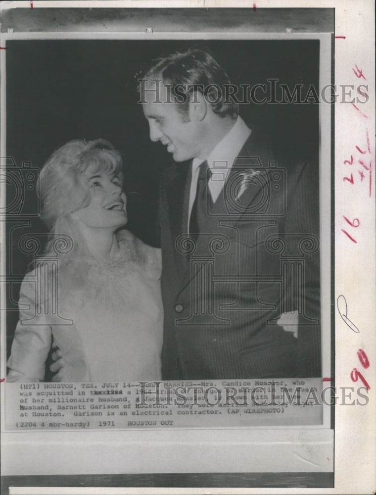 1971 Press Photo Mrs. Candice Mossler with new husband Barnett Garrison. - Historic Images