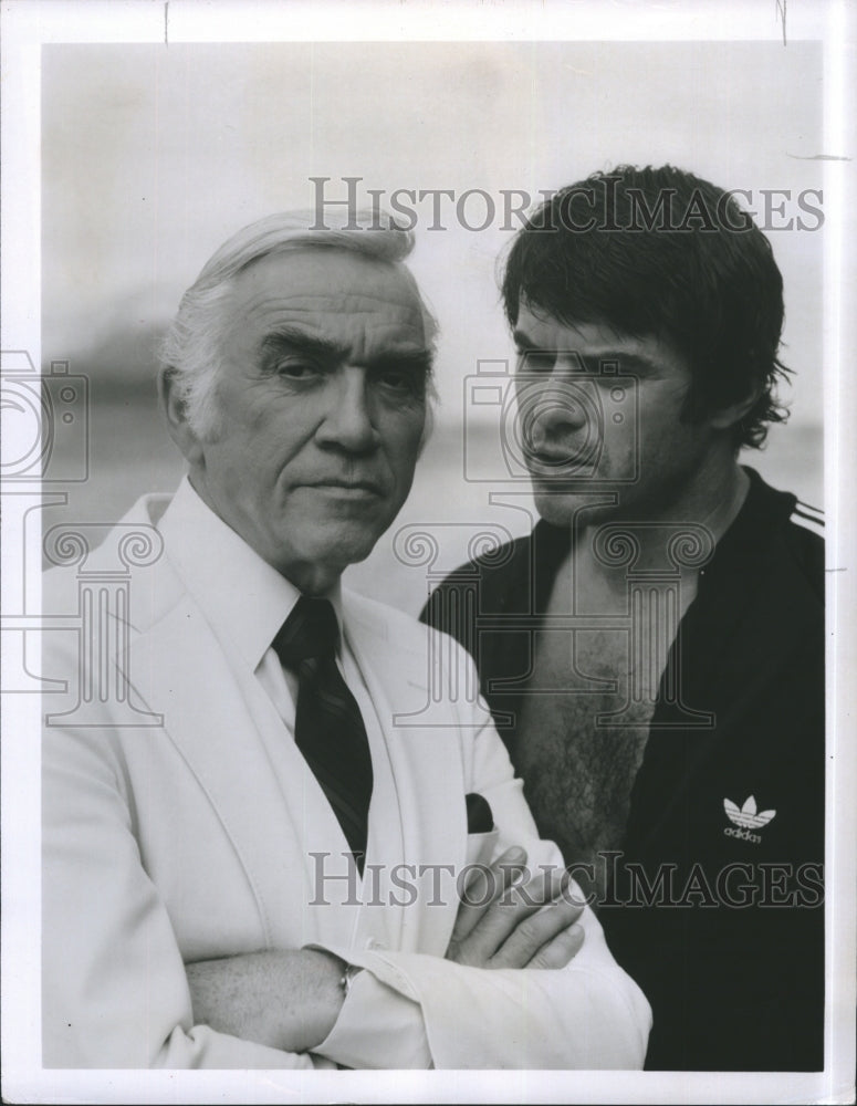 1980 Press Photo Guest Star Lorne Greene on &quot;Vegas&quot; with Robert Urich - Historic Images