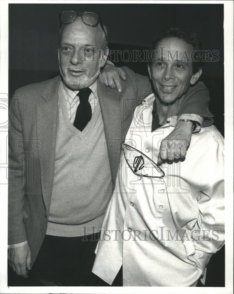 1987 Press Photo Joel Grey Actor Hal CABARET Hal Prince Director - Historic Images