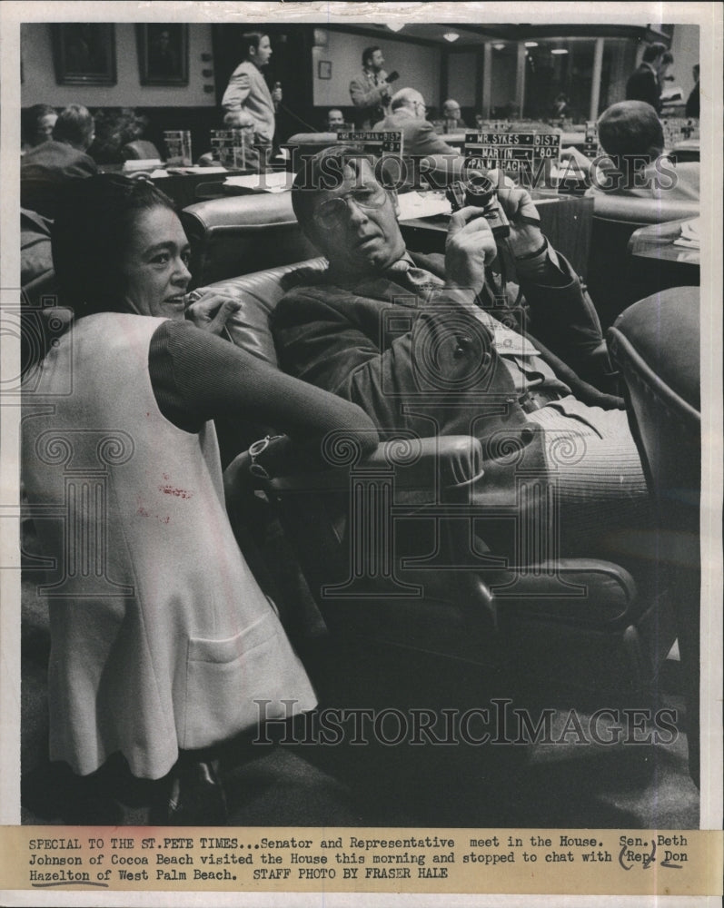 1971 Press Photo Senator Beth Johnson Representative Don Hazelton - Historic Images