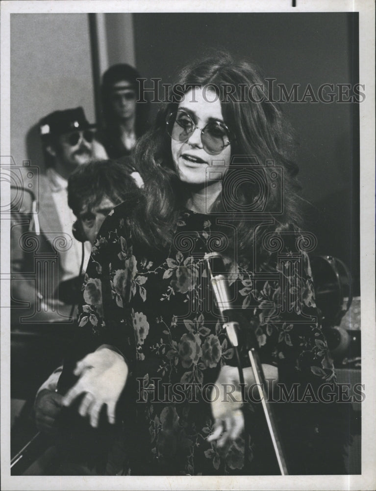 1971 Press Photo Sharon Farrell Stars On The Name Of The Game - Historic Images