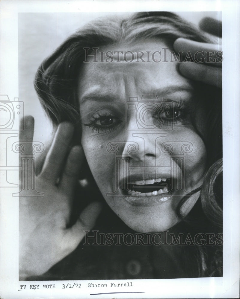 1972 Press Photo Actress Sharon Farrell Screams - Historic Images