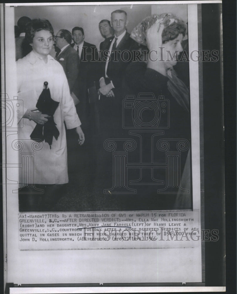 1966 Press Photo Ella Mae Hollingsworth and Mary Jane Farrell of Miami - Historic Images