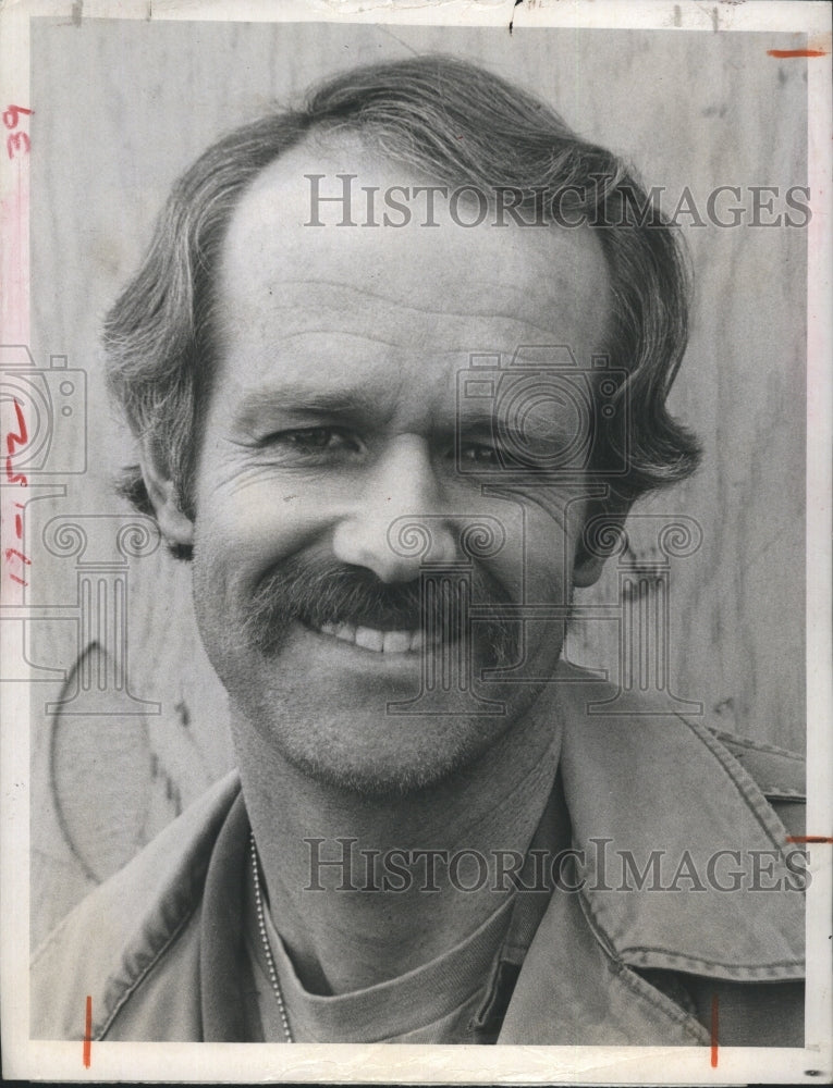 1979 Press Photo Mike Farrell in "M*A*S*H" series - Historic Images