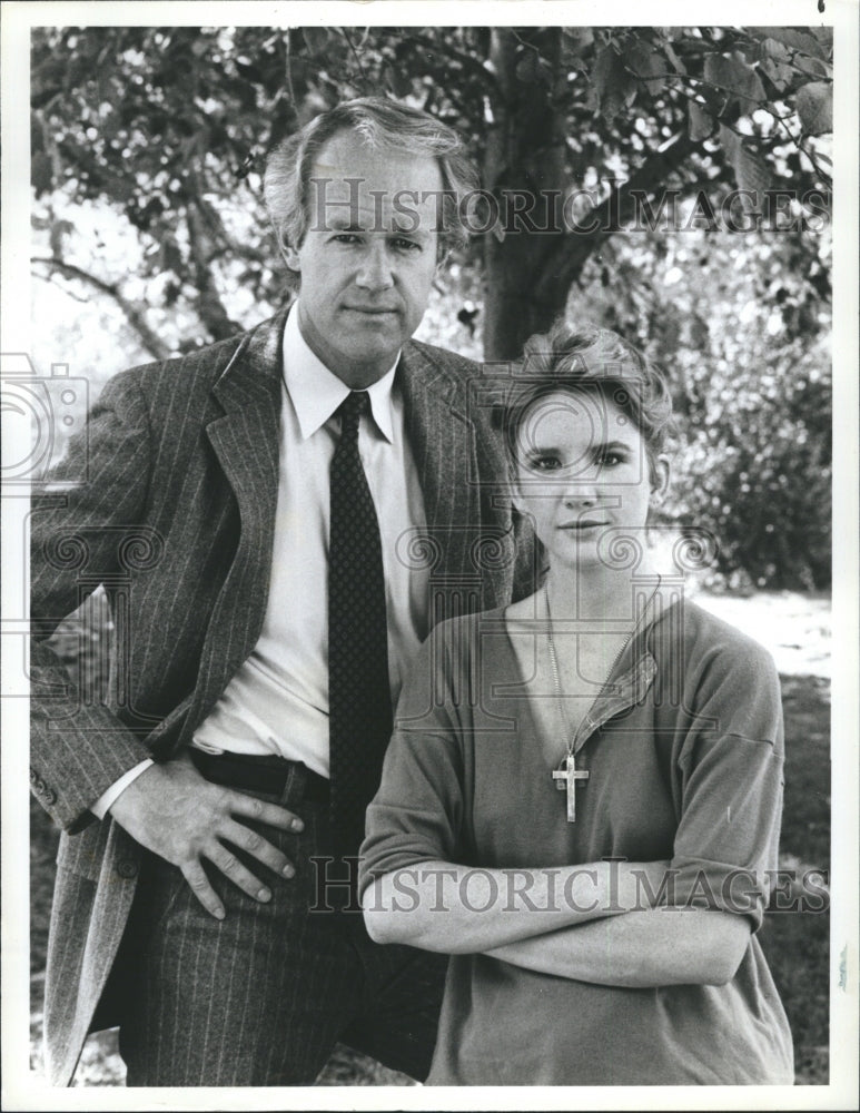 1983 Press Photo Mike Farrell and Melissa Gilbert in &quot;Choices of the Heart&quot; - Historic Images